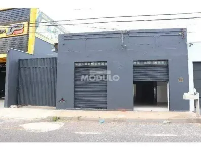 Galpão/Depósito/Armazém para alugar, 330m² no Bom Jesus, Uberlândia
