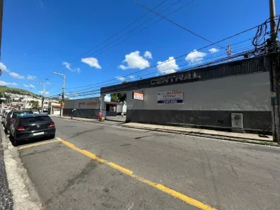Galpão/Depósito/Armazém para alugar, 2621m² no Centro, Juiz de Fora