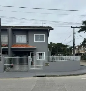 Sobrado com 3 Quartos à venda, 74m² no Morro do Meio, Joinville
