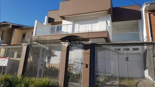 Casa com 4 Quartos à venda, 379m² no Chácara das Pedras, Porto Alegre
