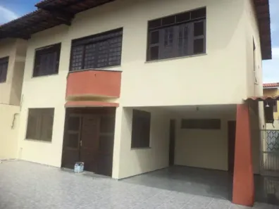 Casa com 4 Quartos à venda, 248m² no Cocó, Fortaleza
