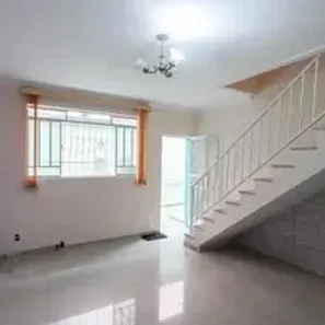 Casa com 2 Quartos para alugar, 65m² no Santa Terezinha, Belo Horizonte
