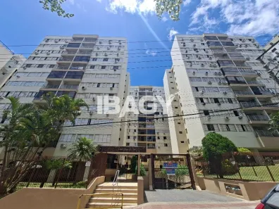 Apartamento com 3 Quartos para alugar, 96m² no Centro, Florianópolis