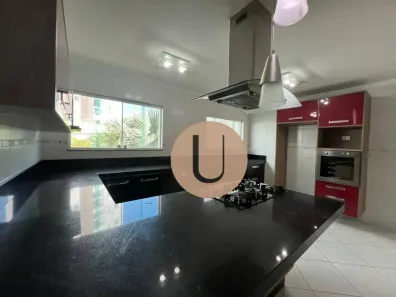 Sobrado com 3 Quartos à venda, 239m² no Nova Petrópolis, São Bernardo do Campo
