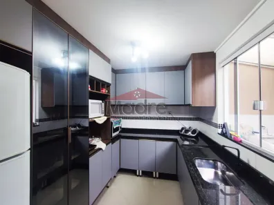 Sobrado com 3 Quartos à venda, 130m² no Xaxim, Curitiba