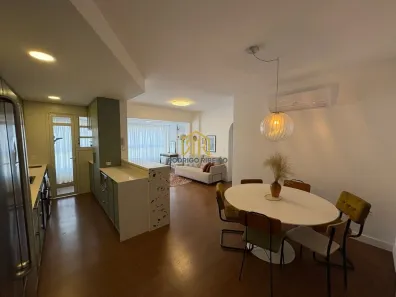 Apartamento com 2 Quartos à venda, 81m² no Barreiros, São José