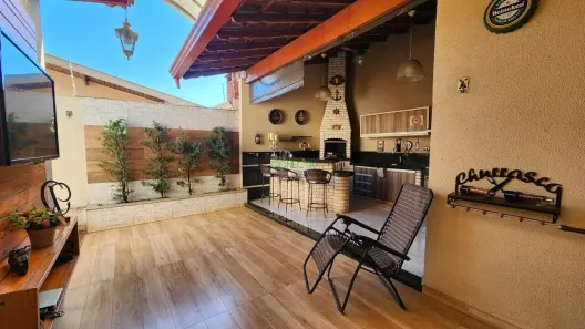 Casa com 3 Quartos à venda, 198m² no Conjunto Café, Londrina