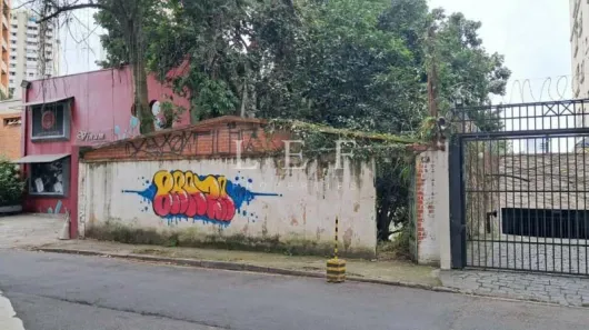 Lote/Terreno à venda, 500m² no Real Parque, São Paulo