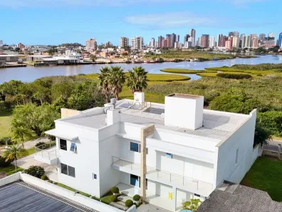 Casa com 4 Quartos à venda, 600m² no Torres, Torres