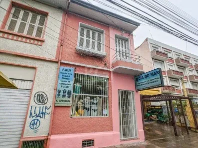 Casa com 2 Quartos à venda, 101m² no Santana, Porto Alegre