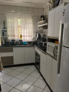 Casa com 3 Quartos para alugar, 85m² no Residencial Bosque dos Ipês, São José dos Campos