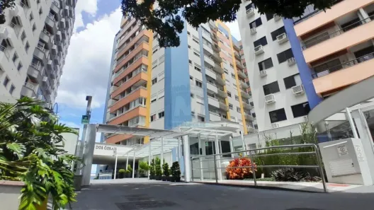 Apartamento com 3 Quartos para alugar, 86m² no Centro, Florianópolis