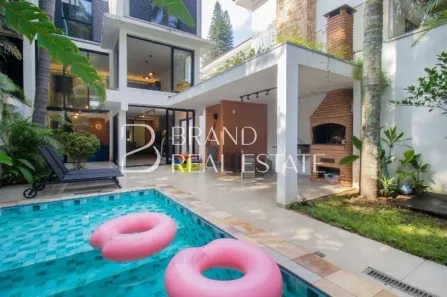 Casa com 4 Quartos à venda, 213m² no Chácara Monte Alegre, São Paulo