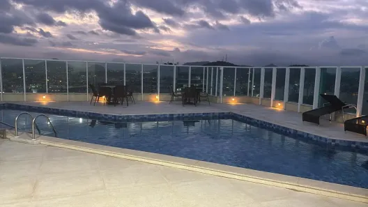 Apartamento com 3 Quartos para alugar, 120m² no Praia da Costa, Vila Velha