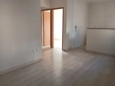 Apartamento com 2 Quartos para alugar, 55m² no Gigante, Conselheiro Lafaiete