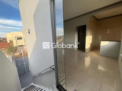 Casa com 3 Quartos à venda, 70m² no Acácias, Montes Claros