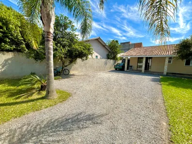 Casa com 2 Quartos à venda, 117m² no Araçatuba, Imbituba