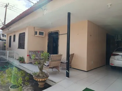 Casa com 4 Quartos à venda, 252m² no Tauape, Fortaleza