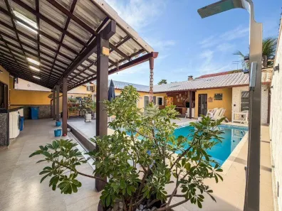 Casa com 3 Quartos à venda, 214m² no Itaipu, Niterói