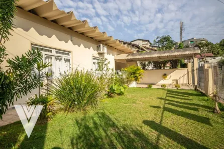 Casa com 4 Quartos à venda, 250m² no Água Verde, Blumenau