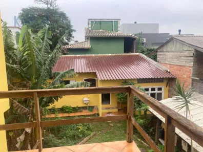 Casa com 2 Quartos para alugar, 130m² no Rio Tavares, Florianópolis