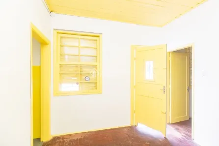 Casa com 2 Quartos para alugar, 65m² no Partenon, Porto Alegre