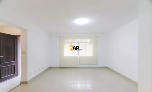 Sobrado com 3 Quartos à venda, 220m² no Jardim Trussardi, São Paulo
