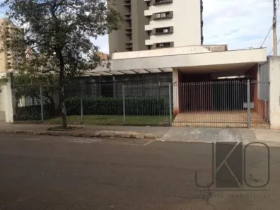 com 3 Quartos à venda, 300m² no Centro, Londrina