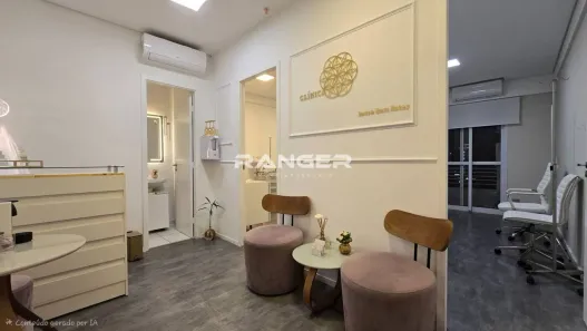 Sala Comercial à venda, 42m² no Vila Mathias, Santos