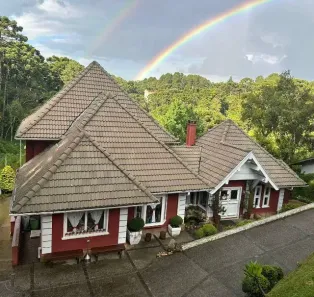 Imóvel Comercial com 8 Quartos à venda, 296m² no Atalaia, Campos do Jordão