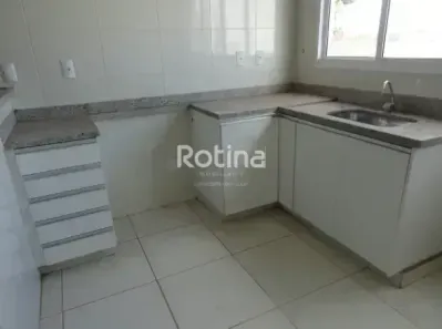 Apartamento com 2 Quartos à venda, 43m² no Segismundo Pereira, Uberlândia