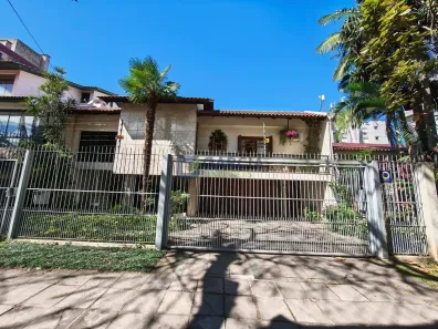 Casa com 3 Quartos à venda, 450m² no Jardim Lindóia, Porto Alegre