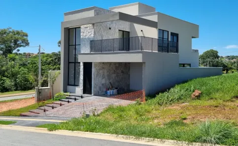 Casa de Condomínio com 4 Quartos à venda, 210m² no Jardins Versalhes, Aparecida de Goiânia