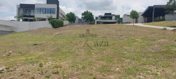 à venda, 600m² no Urbanova, São José dos Campos