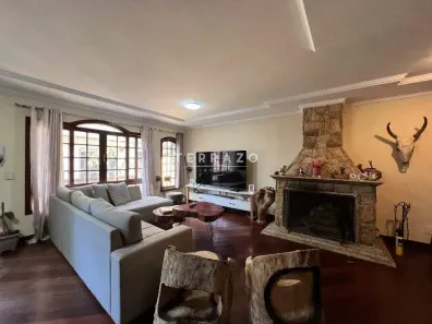 Casa com 5 Quartos à venda, 248m² no Alto, Teresópolis