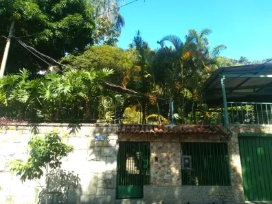 Casa com 4 Quartos à venda, 200m² no Charitas, Niterói