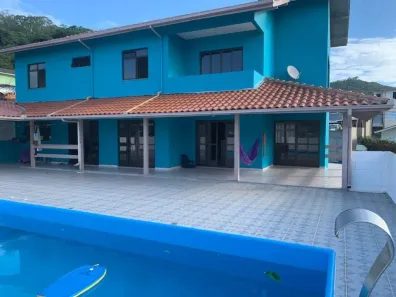 Casa com 3 Quartos à venda, 598m² no Córrego Grande, Florianópolis