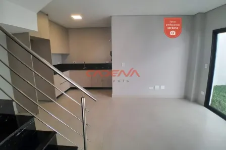 Sobrado com 3 Quartos para alugar, 95m² no São Braz, Curitiba