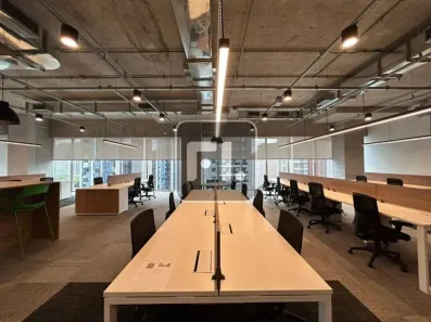 Sala Comercial para alugar, 1400m² no Itaim Bibi, São Paulo