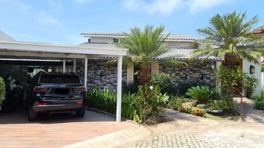 Casa de Condomínio com 4 Quartos à venda, 284m² no Badu, Niterói