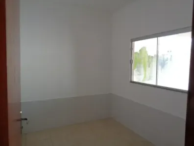 Casa com 3 Quartos para alugar, 130m² no Jardim Indaiá, Nerópolis