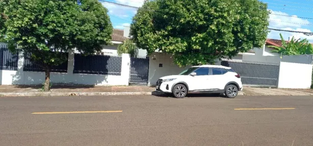 Casa com 3 Quartos à venda, 1000m² no Colina Verde, Londrina