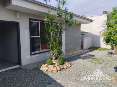 Casa com 3 Quartos à venda, 103m² no Floresta, Joinville