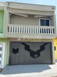 Sobrado com 3 Quartos para alugar, 150m² no Vila Santa Madre Cabrini, São Carlos