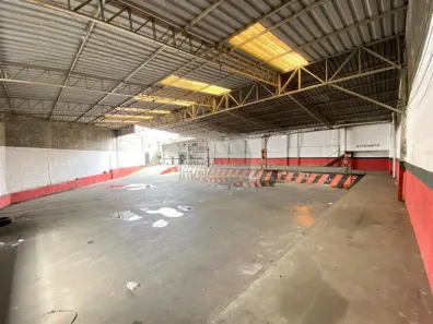 Galpão/Depósito/Armazém para alugar, 900m² no Parque Novo Mundo, São Paulo