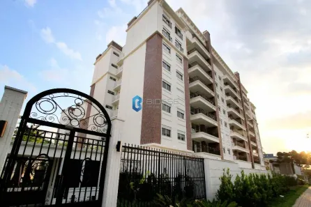 Apartamento com 4 Quartos para alugar, 126m² no Vila Izabel, Curitiba