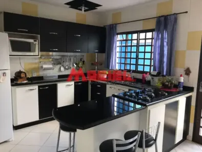 Casa com 4 Quartos à venda, 125m² no Jardim Motorama, São José dos Campos