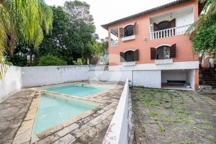 Casa de Condomínio com 3 Quartos à venda, 300m² no Piratininga, Niterói