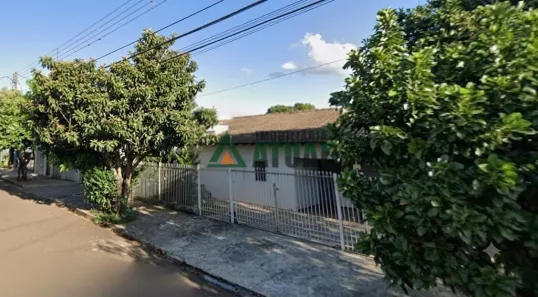 Casa com 5 Quartos à venda, 253m² no Califórnia, Londrina