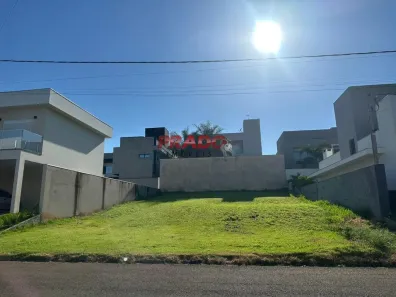 Lote/Terreno à venda, 400m² no Chácaras Aeroporto, Maringá